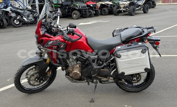 Sayi Na hannu Honda CRF Red Motsi in Cotonou a Benin Sayi Na hannu Honda CRF Red Motsi in Cotonou a Benin