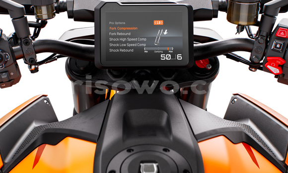 Sayi Na hannu KTM SuperDuke Sauran Motsi in Cotonou a Benin Sayi Na hannu KTM SuperDuke Sauran Motsi in Cotonou a Benin