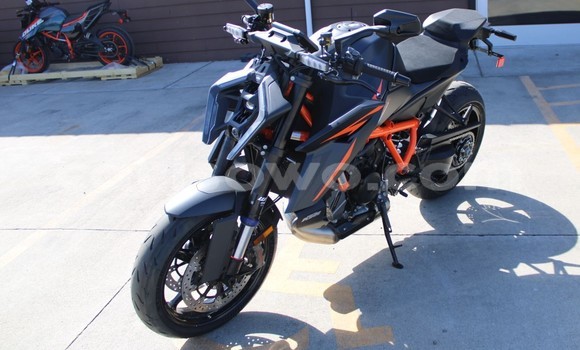 Sayi Na hannu KTM SuperDuke Sauran Motsi in Cotonou a Benin Sayi Na hannu KTM SuperDuke Sauran Motsi in Cotonou a Benin