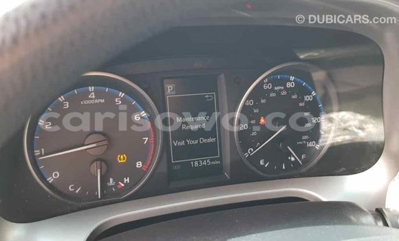 Acheter Import Voiture Toyota RAV4 Autre à Import - Dubai, Benin Acheter Import Voiture Toyota RAV4 Autre à Import - Dubai, Benin