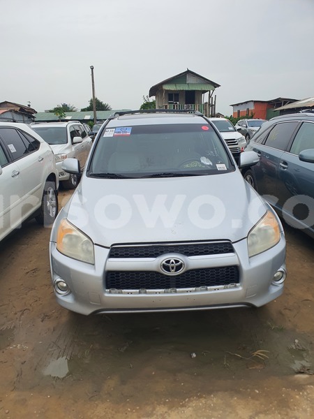 Big with watermark toyota rav4 benin cotonou 24895