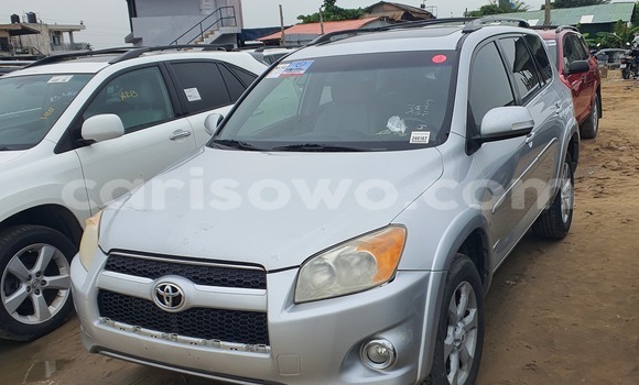 Acheter Occasion Voiture Toyota RAV4 Gris à Cotonou, Benin Acheter Occasion Voiture Toyota RAV4 Gris à Cotonou, Benin