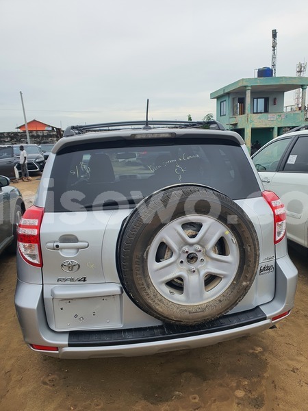 Big with watermark toyota rav4 benin cotonou 24895