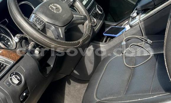 Acheter Occasion Voiture Mercedes-Benz ML–Class Noir à Cotonou, Benin Acheter Occasion Voiture Mercedes-Benz ML–Class Noir à Cotonou, Benin