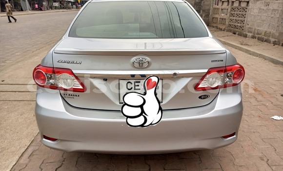 Sayi Na hannu Toyota Corolla Azurfa Mota in Cotonou a Benin Sayi Na hannu Toyota Corolla Azurfa Mota in Cotonou a Benin