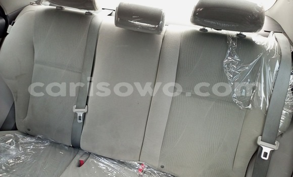 Sayi Na hannu Toyota Corolla Azurfa Mota in Cotonou a Benin Sayi Na hannu Toyota Corolla Azurfa Mota in Cotonou a Benin