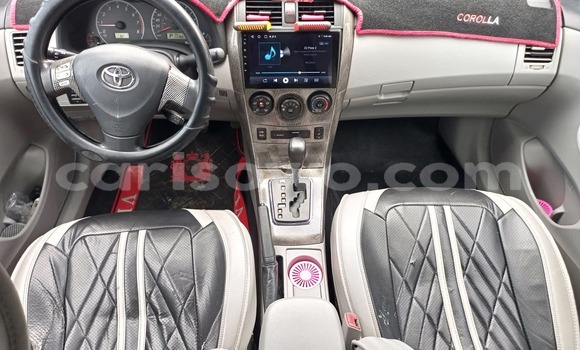 Sayi Na hannu Toyota Corolla Azurfa Mota in Cotonou a Benin Sayi Na hannu Toyota Corolla Azurfa Mota in Cotonou a Benin