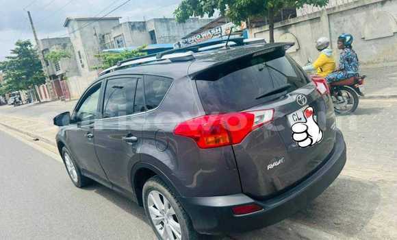 Sayi Na hannu Toyota RAV4 Sauran Mota in Cotonou a Benin Sayi Na hannu Toyota RAV4 Sauran Mota in Cotonou a Benin