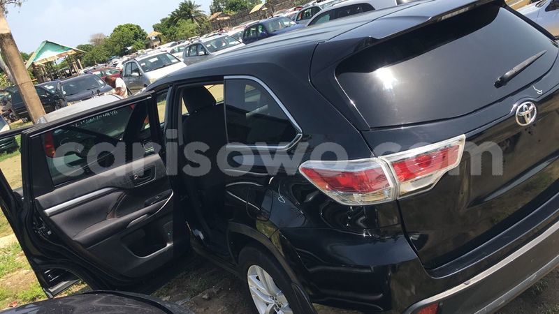 Big with watermark toyota highlander benin cotonou 24910