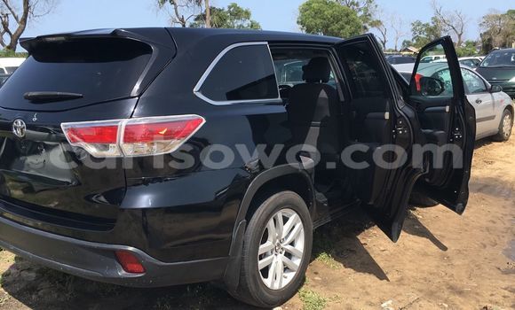 Ra Imported Toyota Highlander Black Ọkọ̀ in Cotonou ni Benin Ra Imported Toyota Highlander Black Ọkọ̀ in Cotonou ni Benin