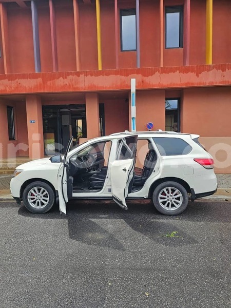 Big with watermark nissan pathfinder benin cotonou 24917