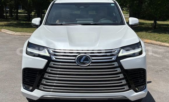 Acheter Occasion Voiture Lexus LX Blanc à Cotonou, Benin Acheter Occasion Voiture Lexus LX Blanc à Cotonou, Benin