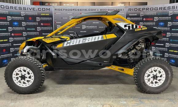 Sayi Sabo Yamaha TMAX Black Motsi in Bassila a Benin Sayi Sabo Yamaha TMAX Black Motsi in Bassila a Benin
