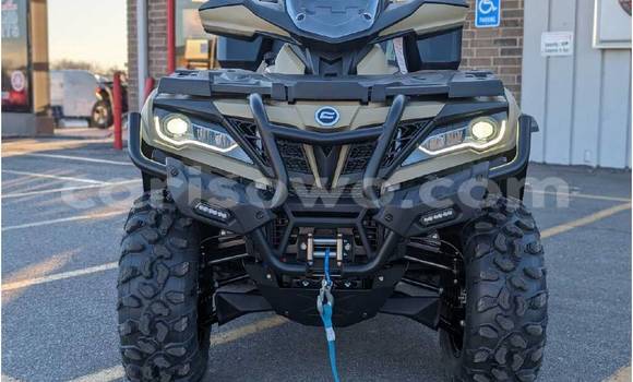 Sayi Sabo Yamaha TMAX Black Motsi in Bassila a Benin Sayi Sabo Yamaha TMAX Black Motsi in Bassila a Benin