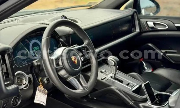 Acheter Occasion Voiture Porsche 718 Cayman Noir à Cotonou, Benin Acheter Occasion Voiture Porsche 718 Cayman Noir à Cotonou, Benin