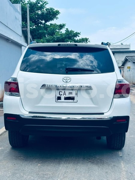 Big with watermark toyota highlander benin cotonou 24930