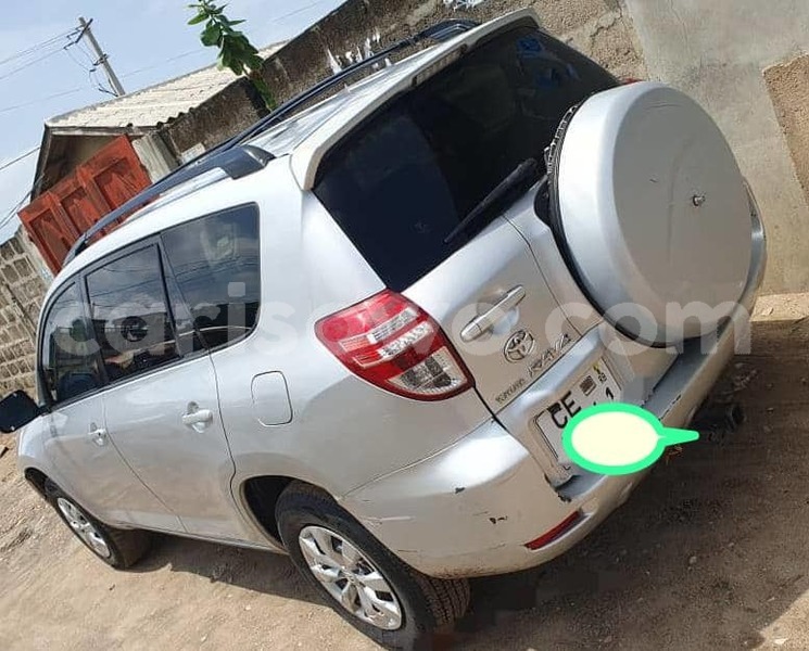 Big with watermark toyota rav4 benin cotonou 24942