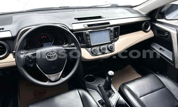 Acheter Occasion Voiture Toyota RAV4 Blanc à Abomey Calavi, Benin Acheter Occasion Voiture Toyota RAV4 Blanc à Abomey Calavi, Benin
