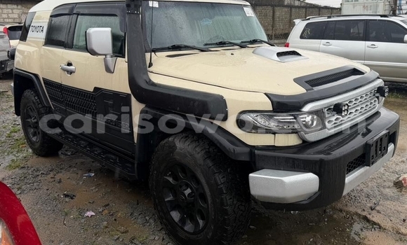 Acheter Occasion Voiture Toyota FJ Cruiser Beige à Cotonou, Benin