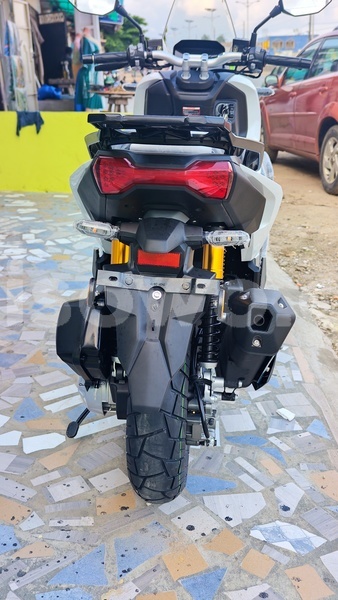 Big with watermark honda x adv benin cotonou 24986