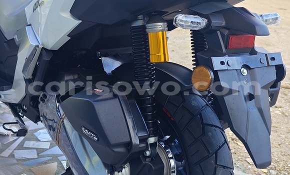 Sayi Sabo Honda X-ADV White Motsi in Cotonou a Benin Sayi Sabo Honda X-ADV White Motsi in Cotonou a Benin