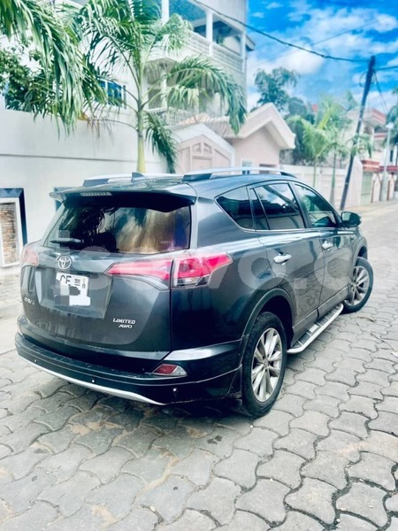 Big with watermark toyota rav4 benin cotonou 24995