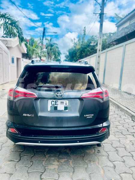Big with watermark toyota rav4 benin cotonou 24995