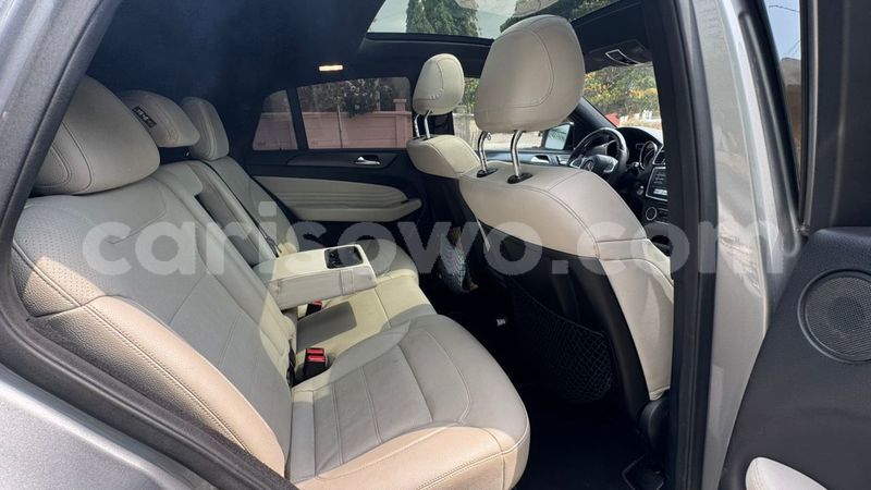 Big with watermark mercedes viano benin cotonou 24996