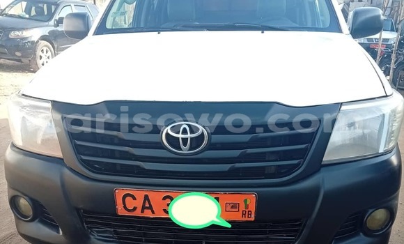 Acheter Occasion Voiture Toyota Pickup Blanc à Cotonou, Benin