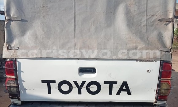 Acheter Occasion Voiture Toyota Pickup Blanc à Cotonou, Benin Acheter Occasion Voiture Toyota Pickup Blanc à Cotonou, Benin