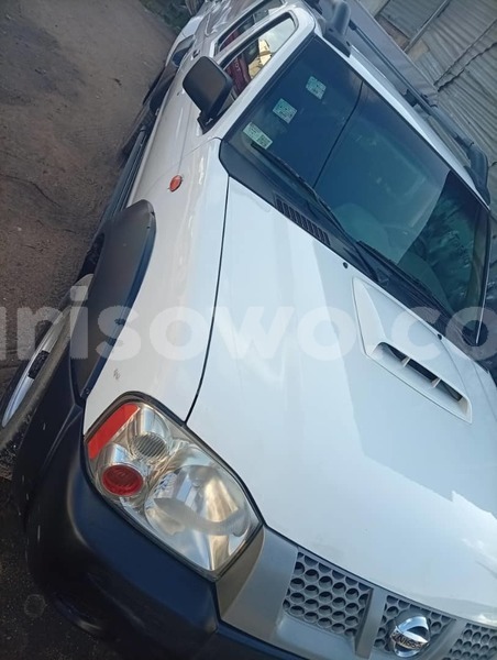 Big with watermark nissan hardbody benin cotonou 24998