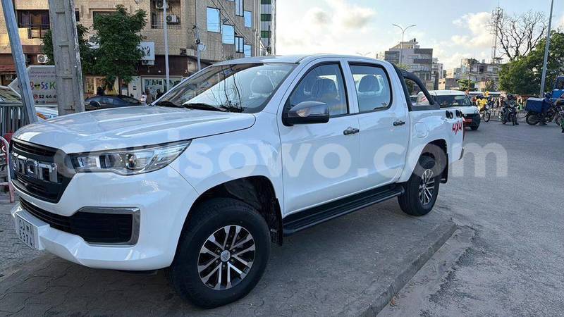 Big with watermark foton tunland benin cotonou 25003