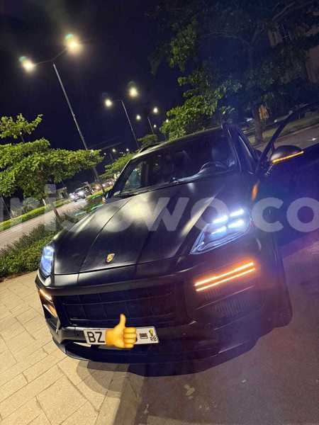Big with watermark porsche cayenne benin cotonou 25016