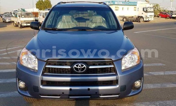 Acheter Import Voiture Toyota RAV4 Bleu à Import - Dubai, Benin Acheter Import Voiture Toyota RAV4 Bleu à Import - Dubai, Benin