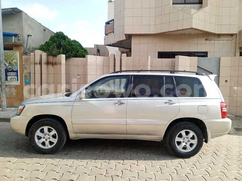 Big with watermark toyota highlander benin cotonou 25032