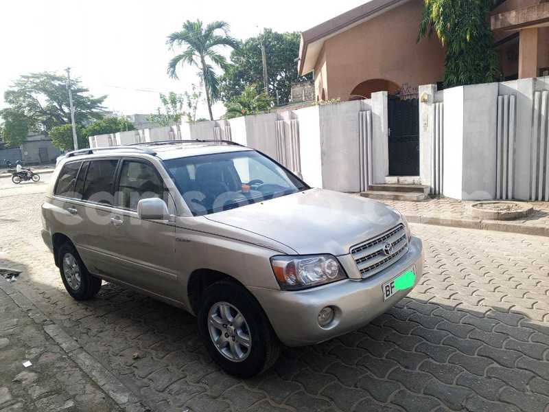 Big with watermark toyota highlander benin cotonou 25032