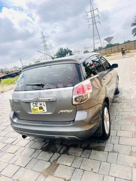 Big with watermark toyota matrix benin cotonou 25033