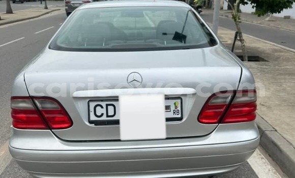 Acheter Occasion Voiture Mercedes-Benz CLK-klasse Gris à Cotonou, Benin Acheter Occasion Voiture Mercedes-Benz CLK-klasse Gris à Cotonou, Benin