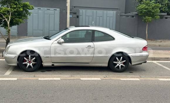 Acheter Occasion Voiture Mercedes-Benz CLK-klasse Gris à Cotonou, Benin Acheter Occasion Voiture Mercedes-Benz CLK-klasse Gris à Cotonou, Benin
