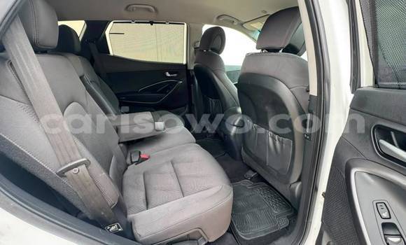 Sayi Na hannu Hyundai Santa Fe White Mota in Cotonou a Benin Sayi Na hannu Hyundai Santa Fe White Mota in Cotonou a Benin