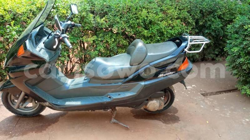Big with watermark yamaha majesty benin cotonou 25058