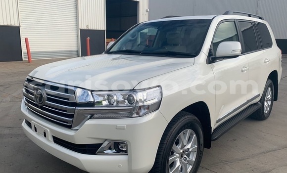 Buy Used Toyota Land Cruiser White Car in Cotonou in Benign Buy Used Toyota Land Cruiser White Car in Cotonou in Benign