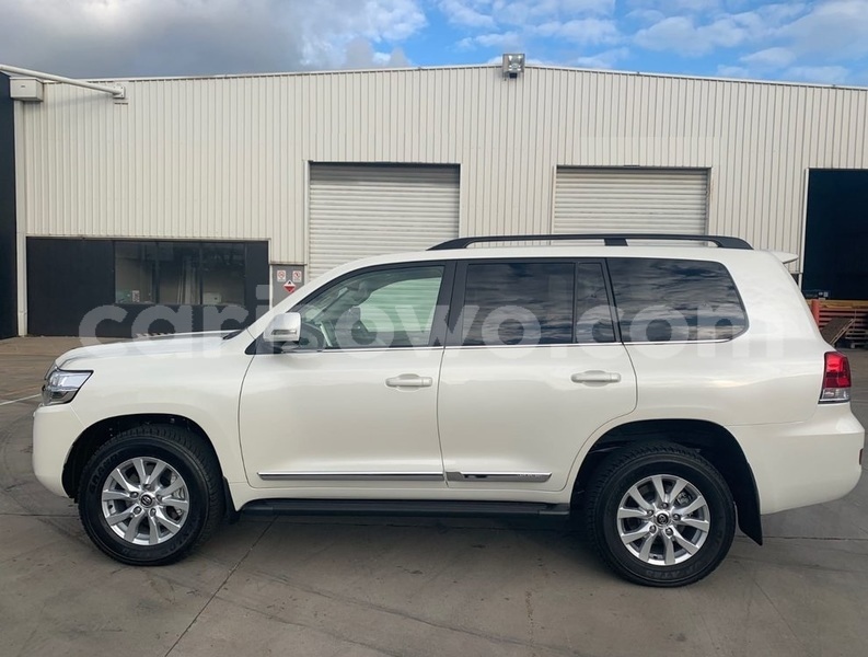 Big with watermark toyota land cruiser benin cotonou 25059