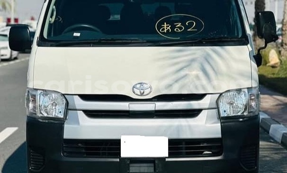 Acheter Occasion Voiture Toyota Hiace Blanc à Cotonou, Benin Acheter Occasion Voiture Toyota Hiace Blanc à Cotonou, Benin