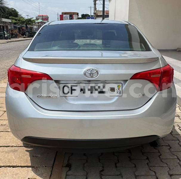 Big with watermark toyota avalon benin cotonou 25074