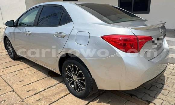 Sayi Na hannu Toyota Avalon White Mota in Cotonou a Benin Sayi Na hannu Toyota Avalon White Mota in Cotonou a Benin