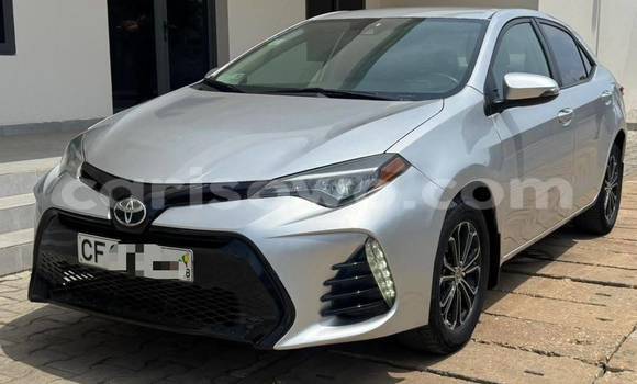 Sayi Na hannu Toyota Avalon White Mota in Cotonou a Benin Sayi Na hannu Toyota Avalon White Mota in Cotonou a Benin