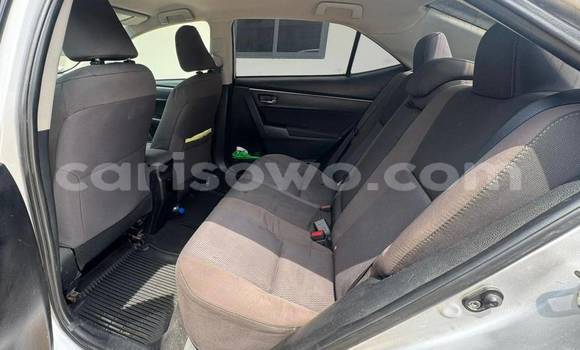 Sayi Na hannu Toyota Avalon White Mota in Cotonou a Benin Sayi Na hannu Toyota Avalon White Mota in Cotonou a Benin