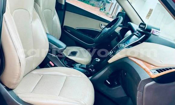 Sayi Na hannu Hyundai Santa Fe Red Mota in Cotonou a Benin Sayi Na hannu Hyundai Santa Fe Red Mota in Cotonou a Benin