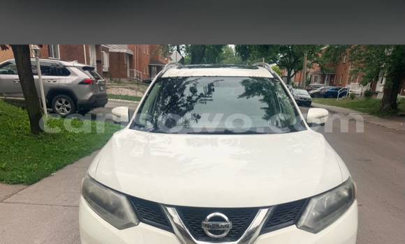Acheter Occasion Voiture Nissan Rogue Blanc à Cotonou, Benin